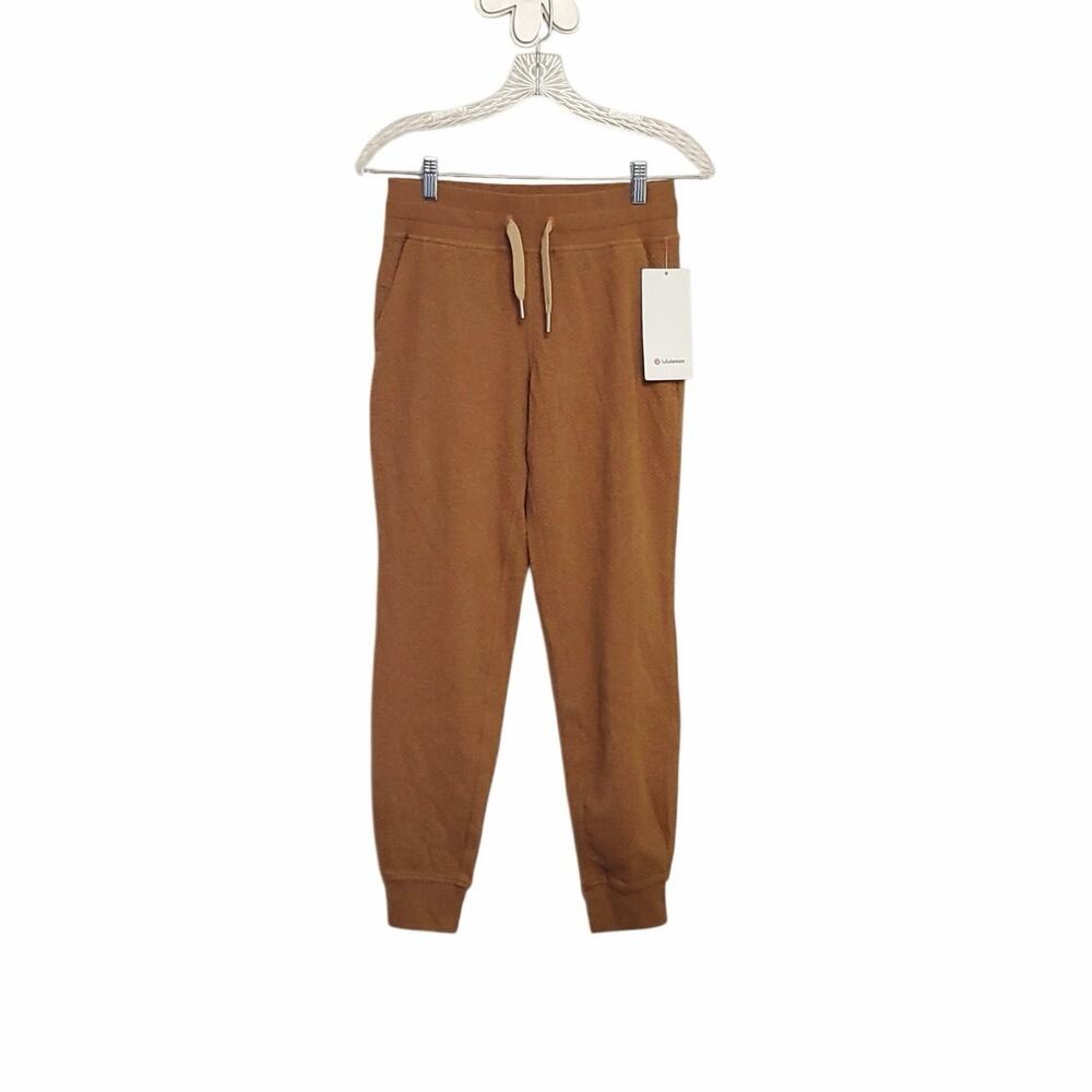 LULULEMON NWT Mustard Yellow Warm Down MR Jogger Lounge Sweatpants Pants Sz 4